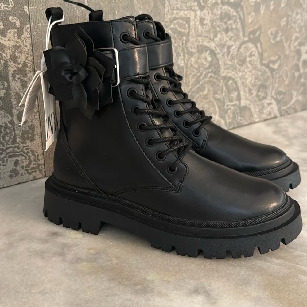 Brand new Zara girl boots with flower details